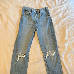 Women’s Levi Jeans